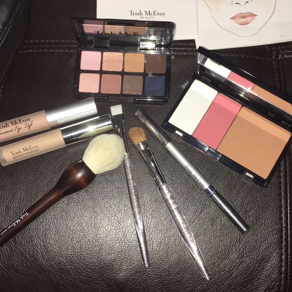 Trish McEvoy NIB FULL Makeup Planner